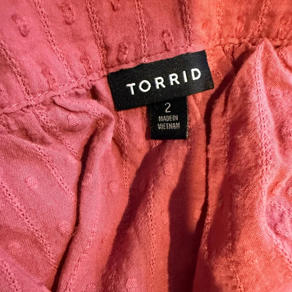 Torrid Textured Coral Square Neck Blouse - Picture 5 of 6